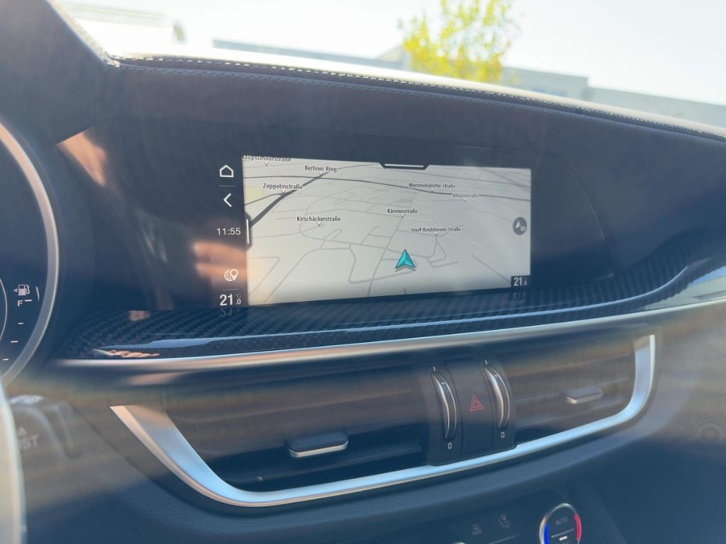 Fahrzeugabbildung Alfa Romeo Stelvio Quadrifoglio
