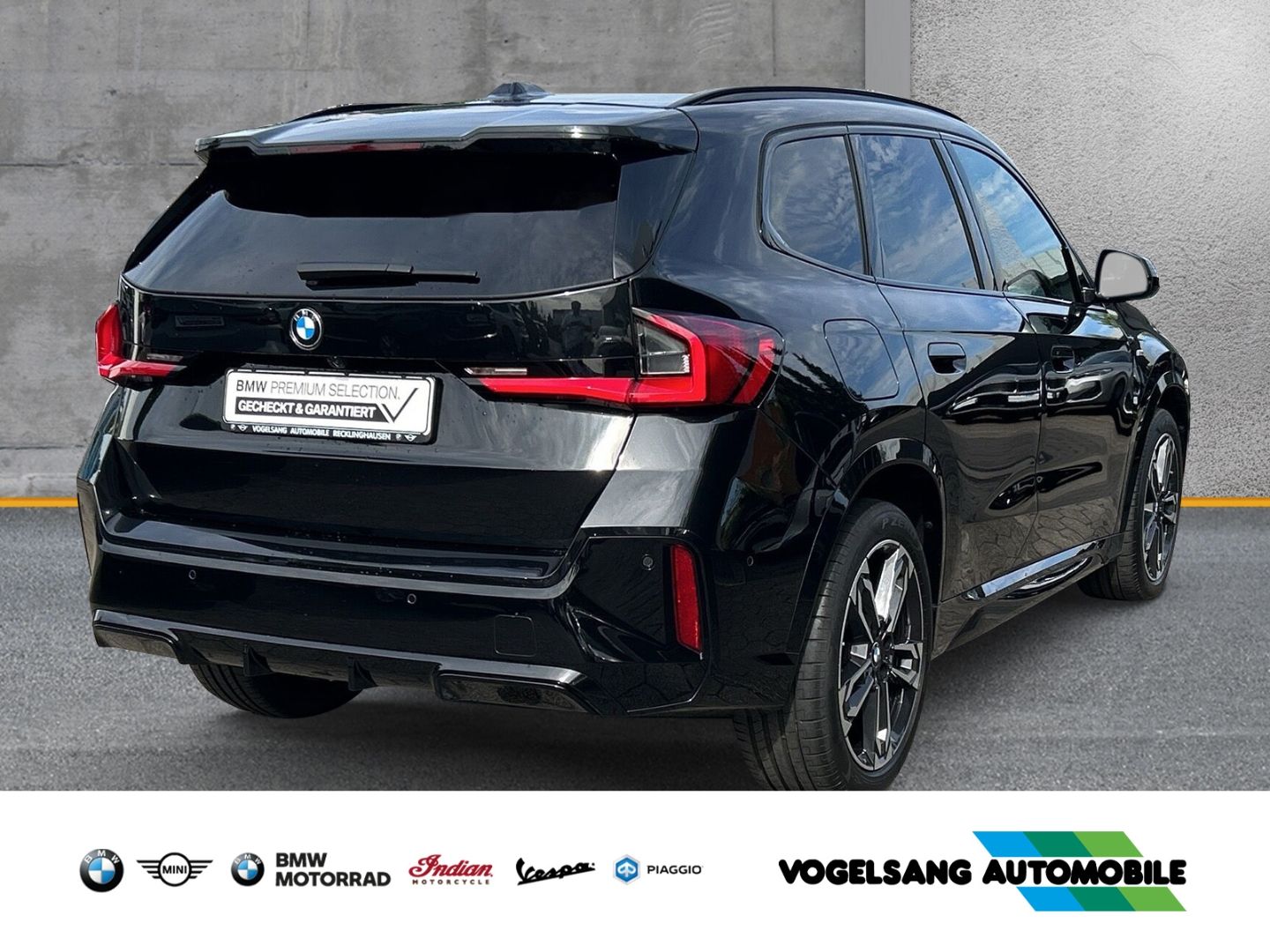 Fahrzeugabbildung BMW X1 xDrive23iA,M Sport,AHK,DrivingAssistentPlus,L