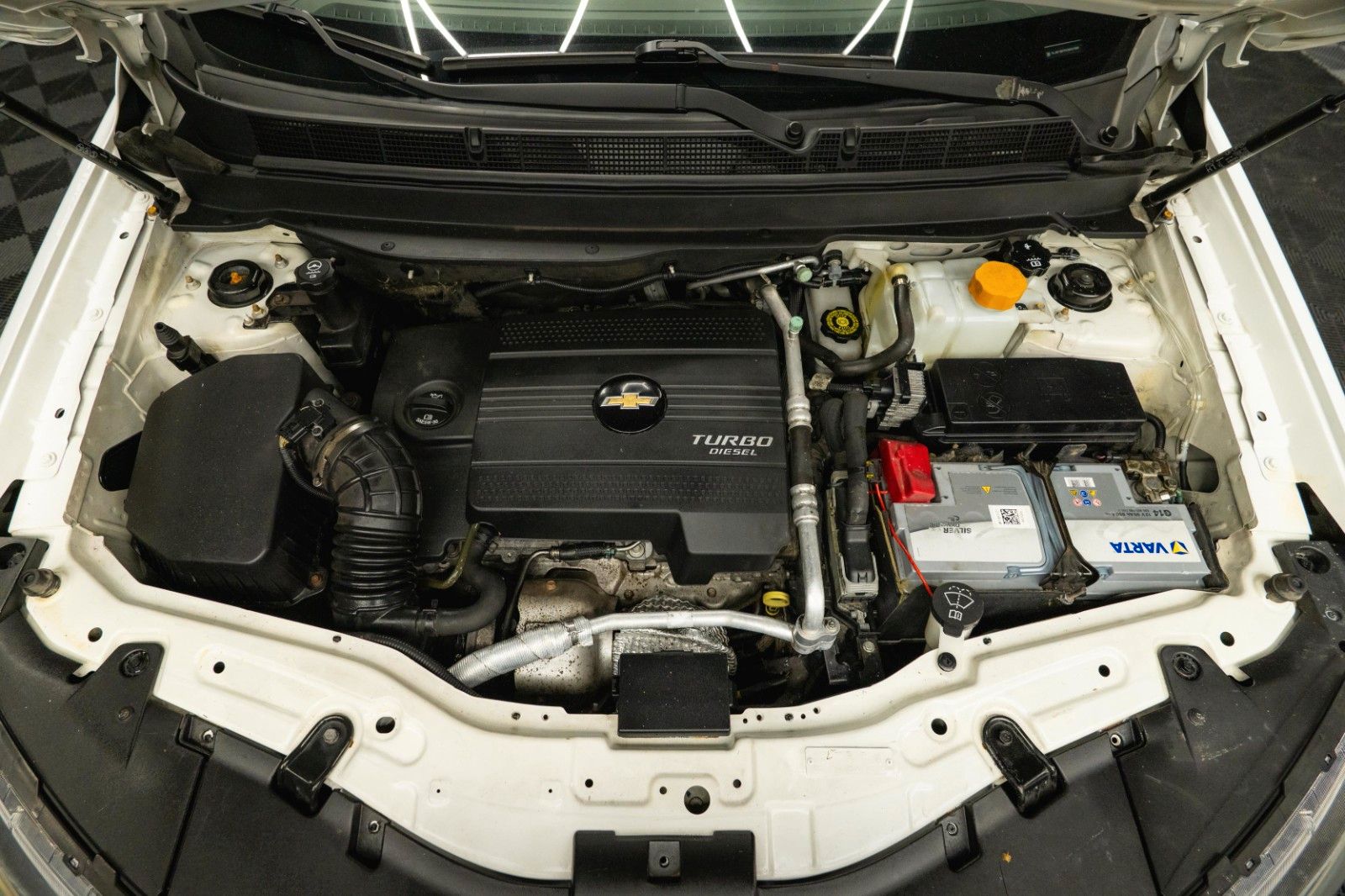 Fahrzeugabbildung Chevrolet Captiva 2.2 D LT+ 2WD Sport | 7 Sitze | 19 Zoll