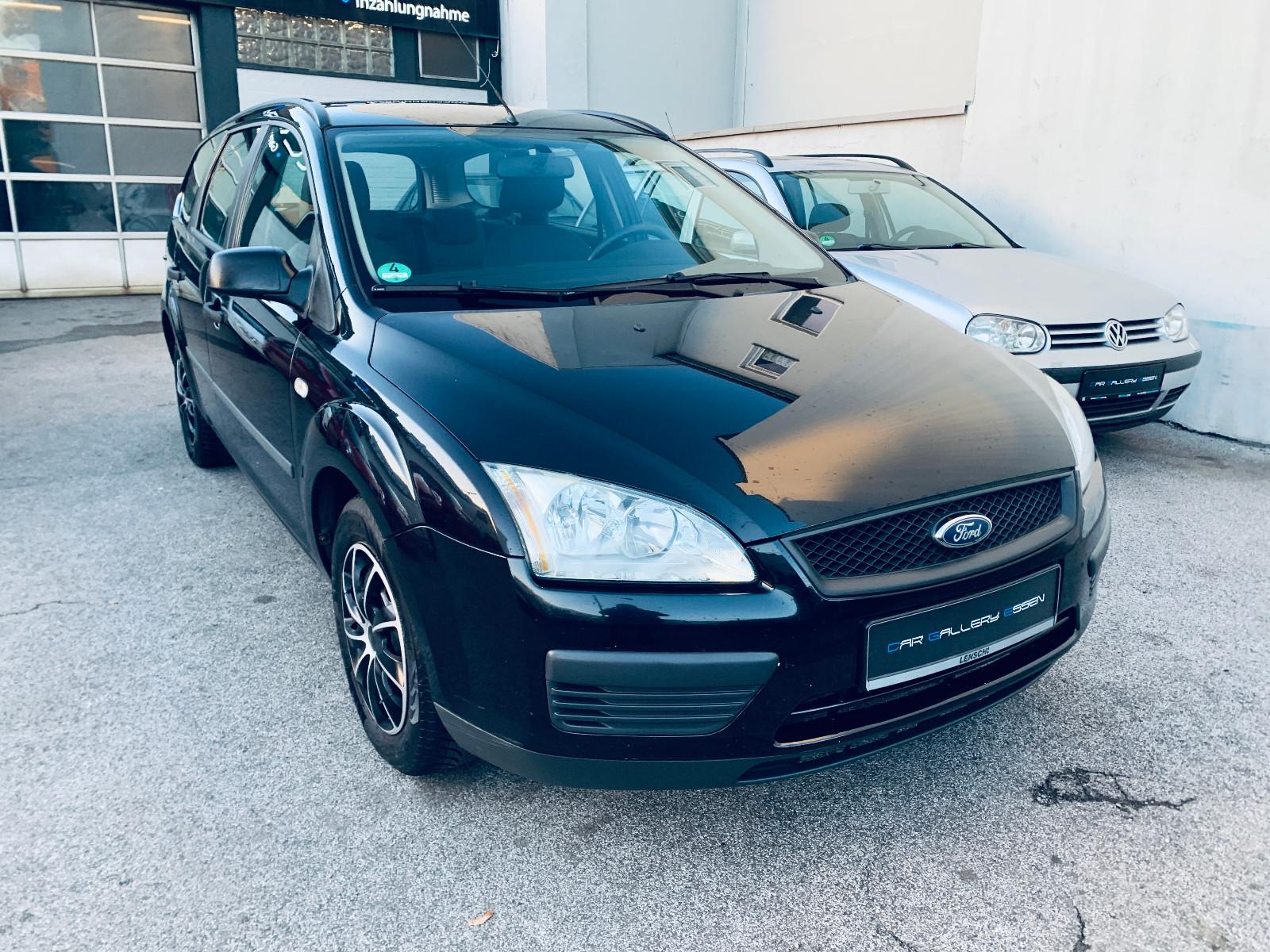 Ford Focus 2005 — photo 18