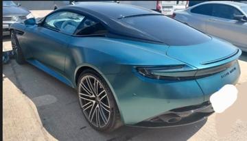 2024 Aston Martin DB12 — фото 4