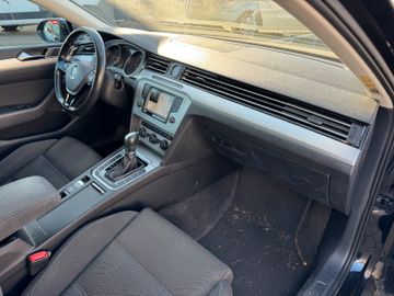 Volkswagen Passat Variant - 8