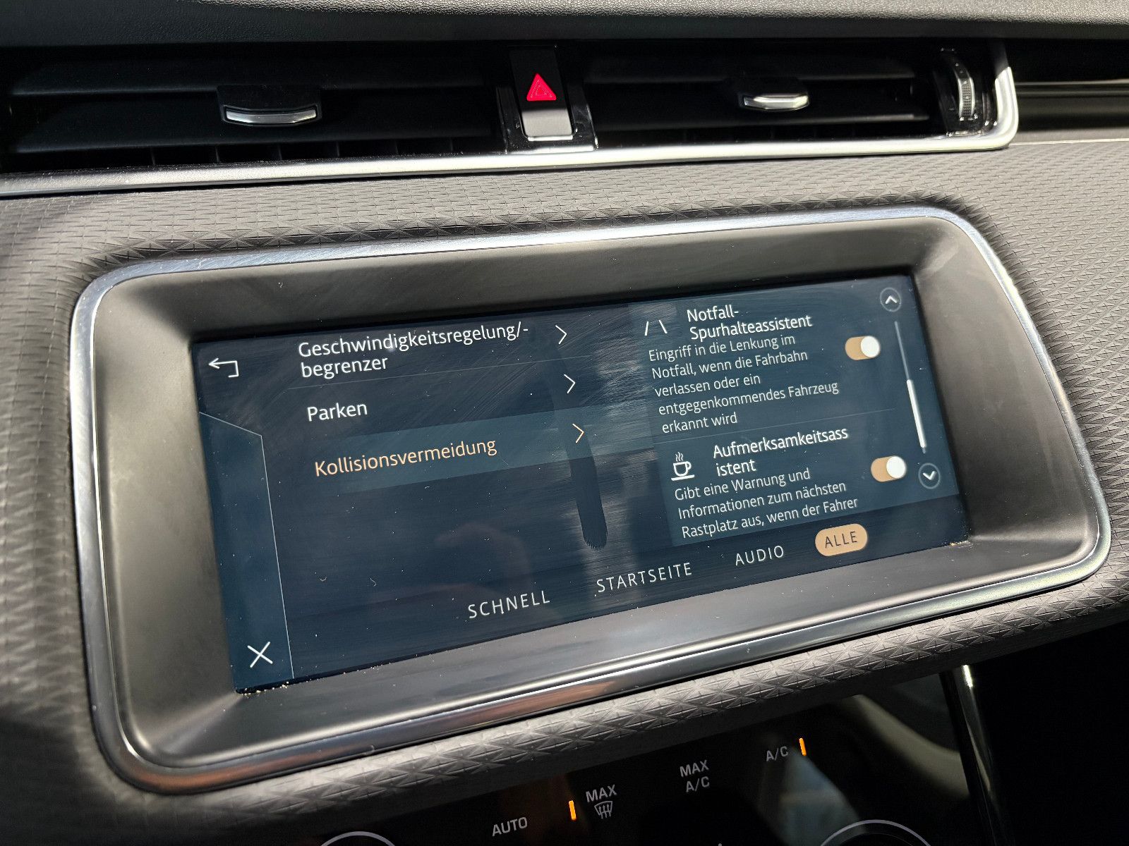 Fahrzeugabbildung Land Rover Range Rover Evoque S Hybrid/P300/360°/APPLE/NAVI