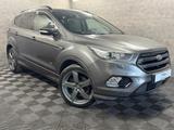 Ford Kuga 2.0 TDCI ST-Line 4x4 Xenon*Pano*Navi*ACC* - Ford Kuga ST-Line mit Diesel-Antrieb