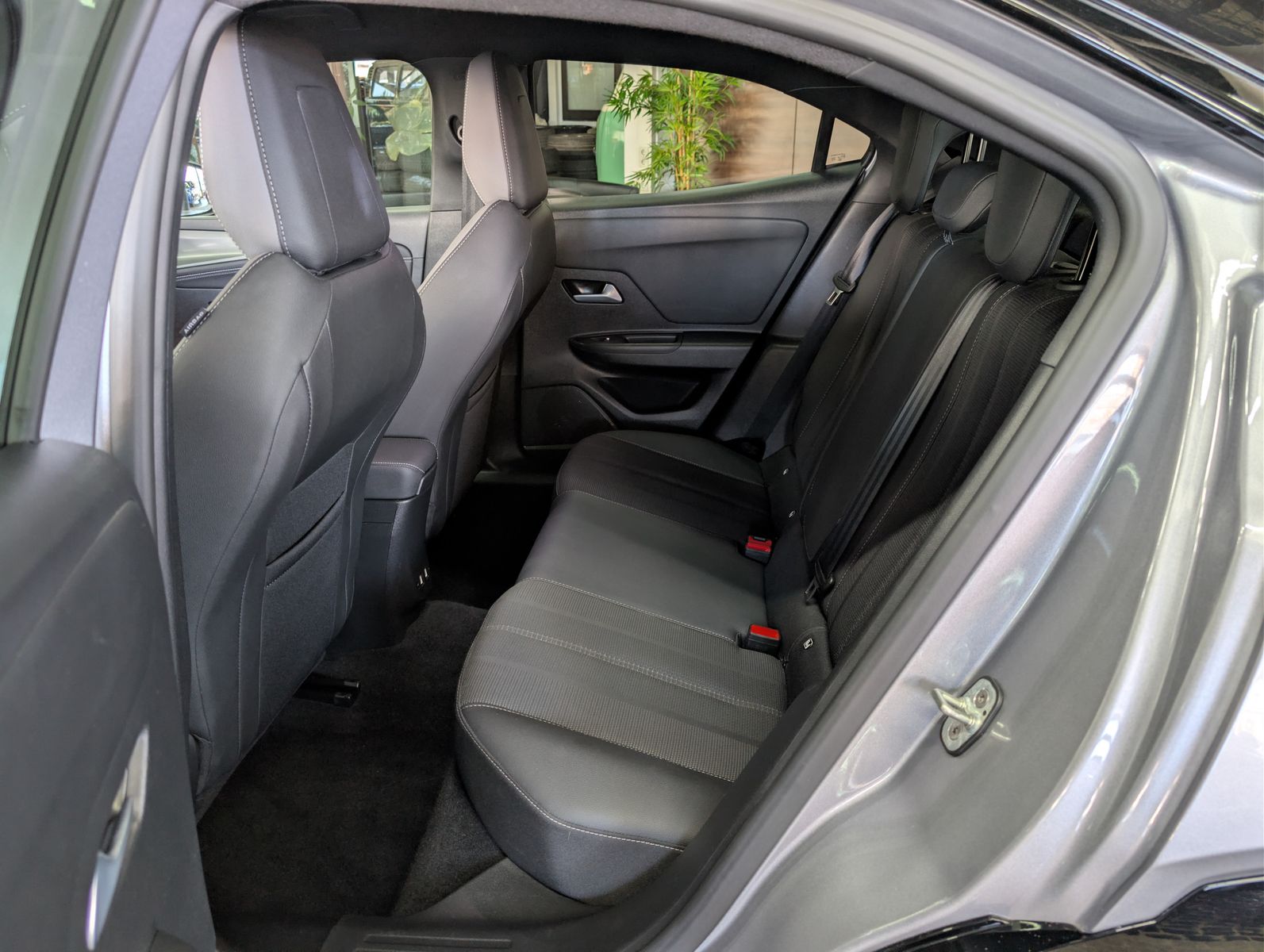 Fahrzeugabbildung Opel Mokka GS BLACK INTEL LUX TECH KAM SHZ BHL VIRT