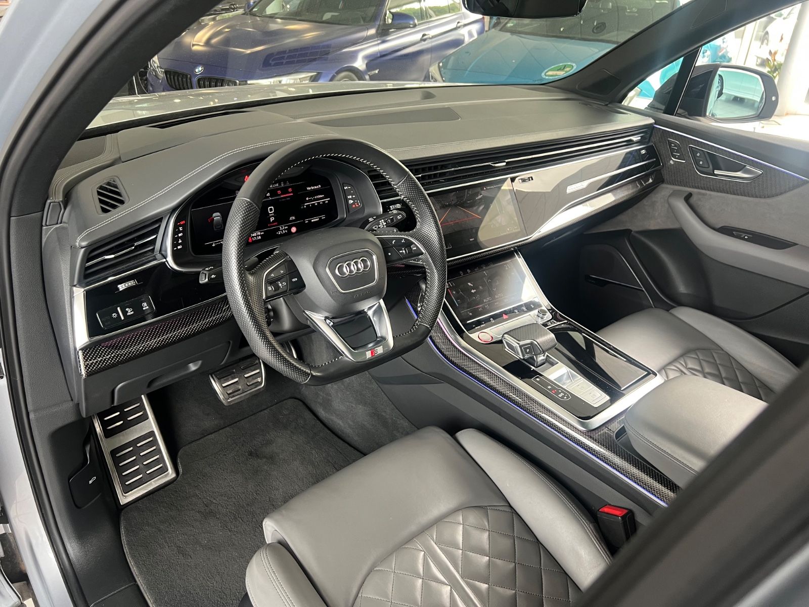 Fahrzeugabbildung Audi SQ7 4.0 TDI quattro*Head-Up * 7.SITZER*Exclusive