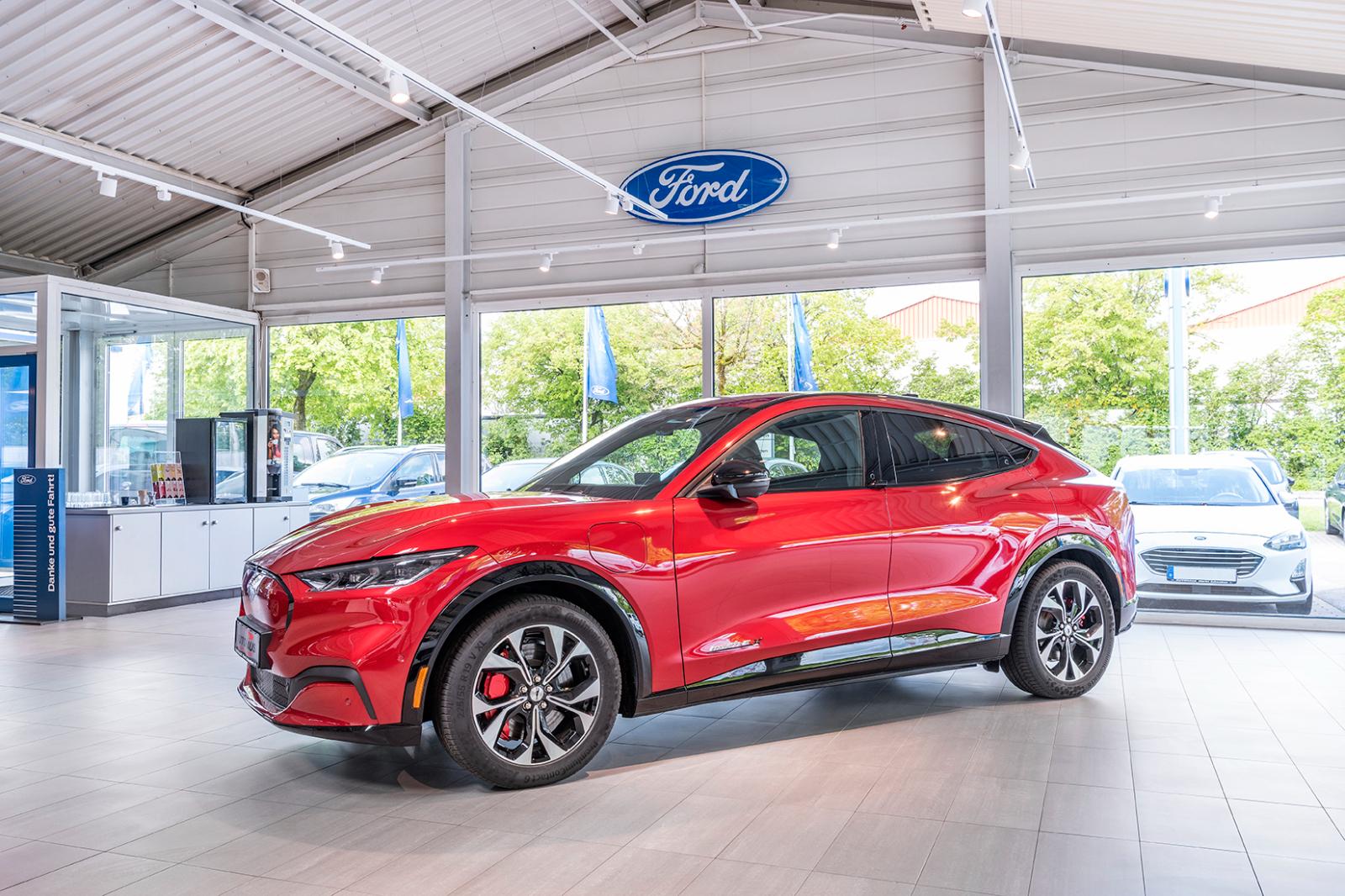 showroom-image-main