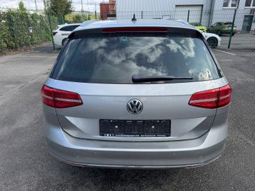 Volkswagen Passat Variant - 8