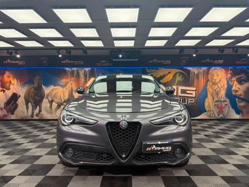 Alfa-Romeo Stelvio - 2
