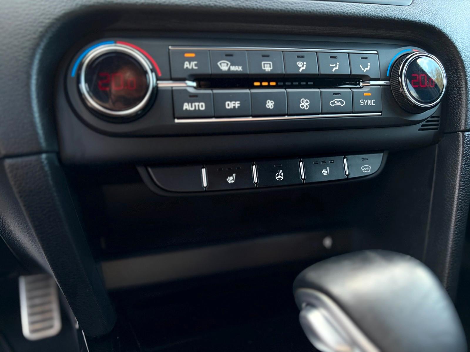 Kia ProCeed GT /LED/ACC/KEYLESS/LHZ/SHZ