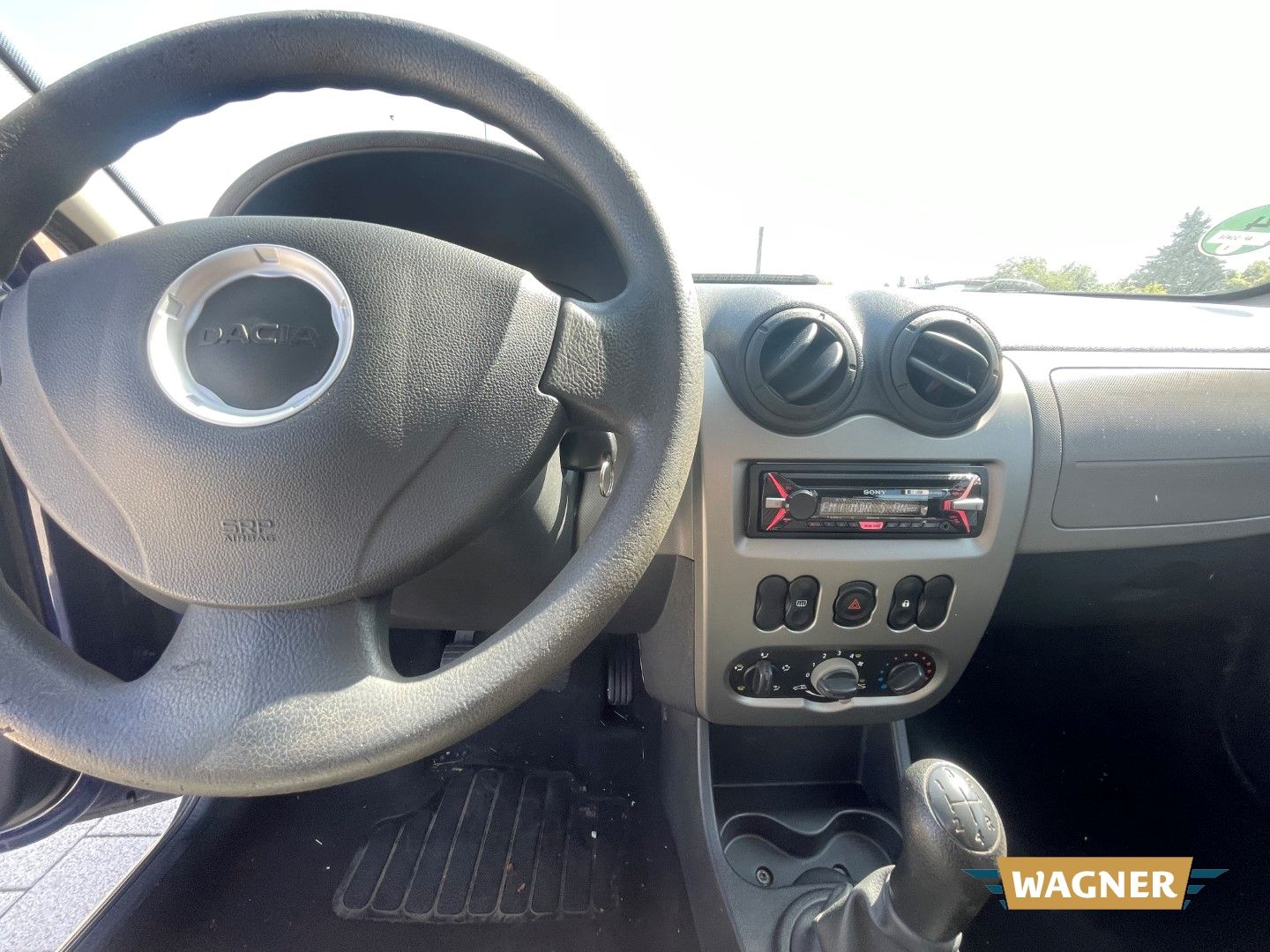 Fahrzeugabbildung Dacia Sandero Ambiance 1.4 MPI wenig Kilometer