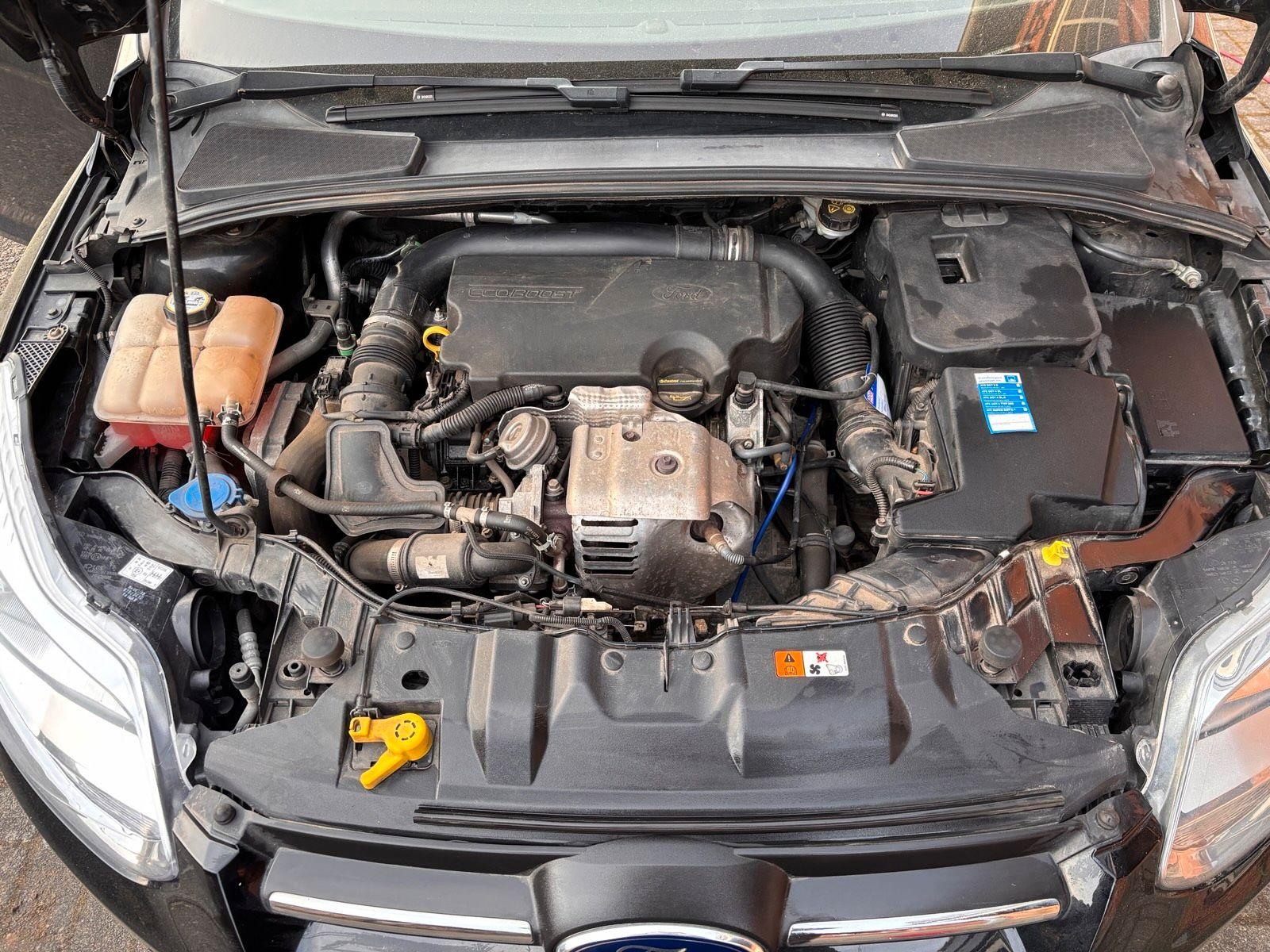 Ford Focus 2013 — photo 11