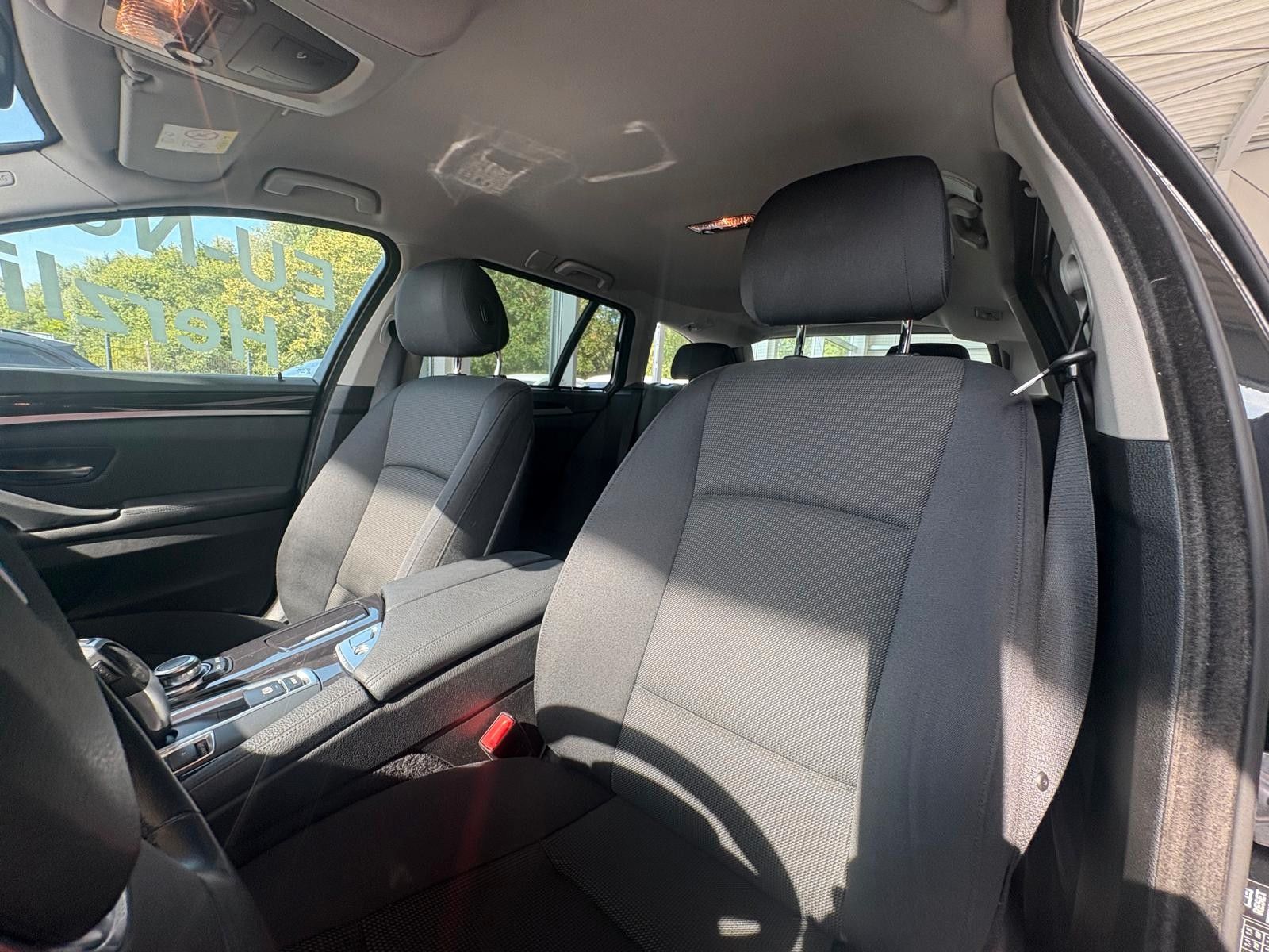 Fahrzeugabbildung BMW 518 Touring/E-Sitze/Navi/PDC/Xenon