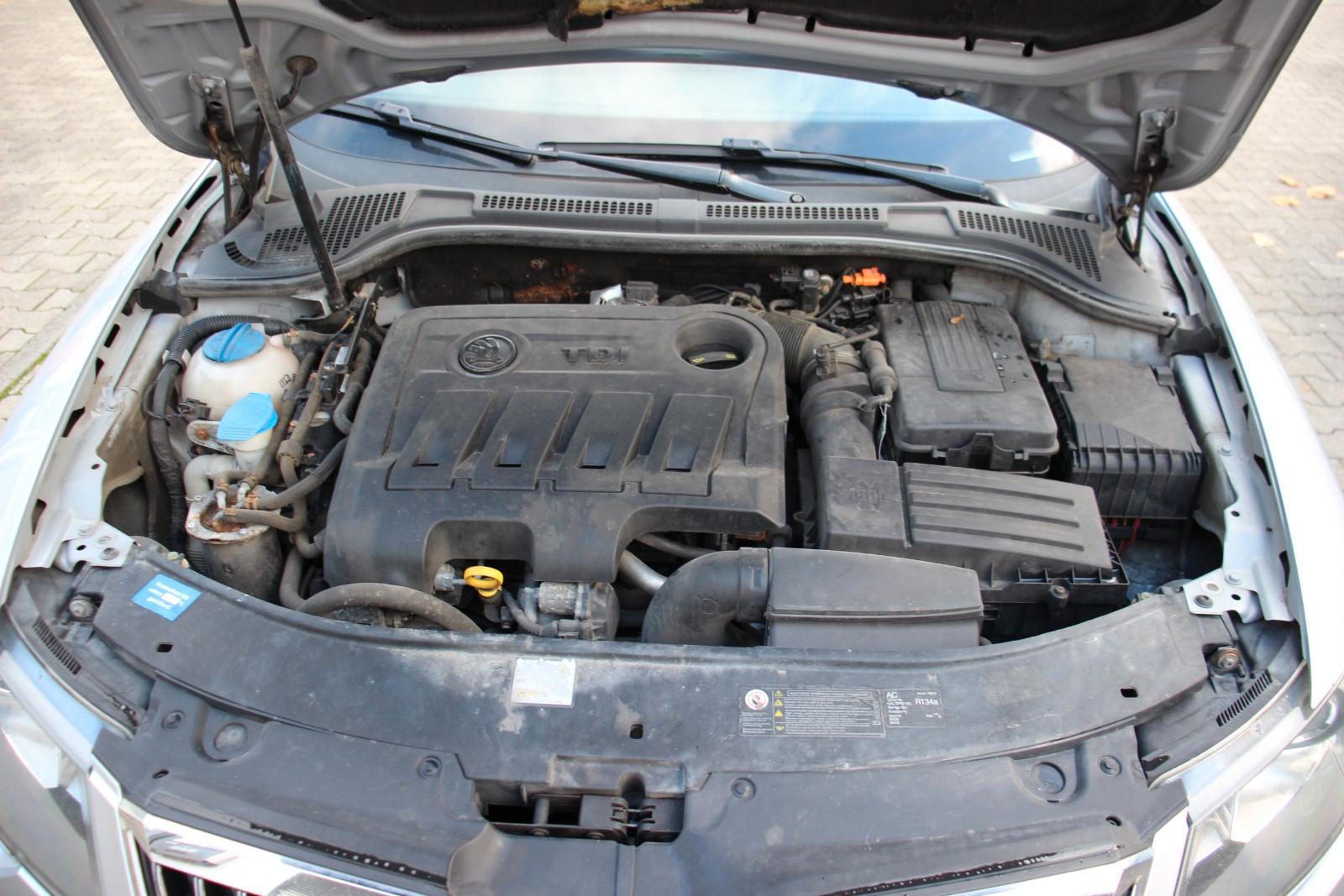 Skoda Superb 2014 — photo 20