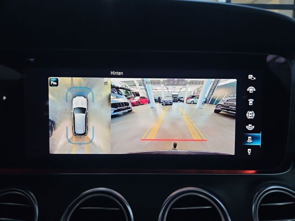 Fahrzeugabbildung Mercedes-Benz E 400 dT 4M AMG AHK HUD Airmatic Sitzklim Massag