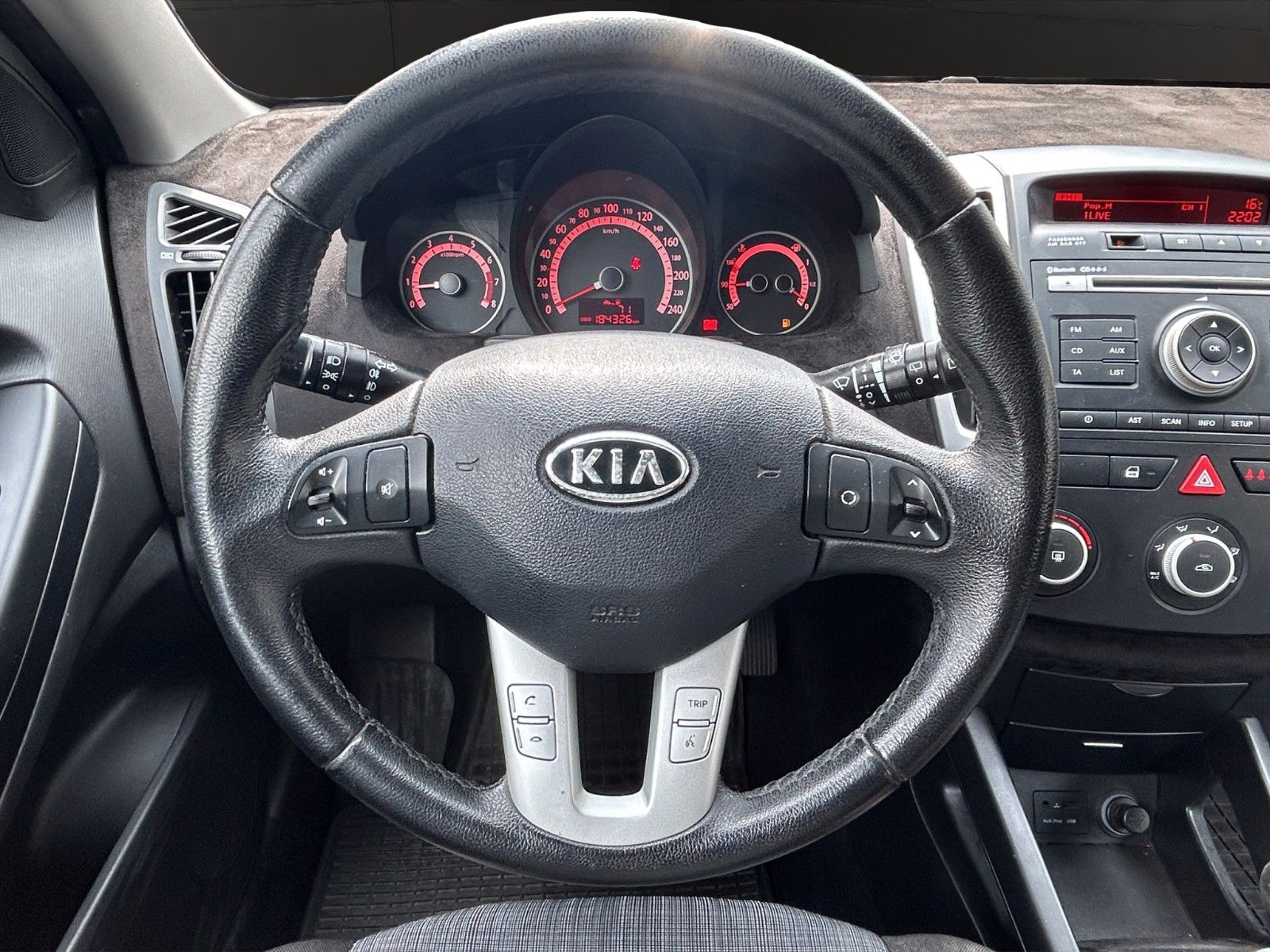 Fahrzeugabbildung Kia cee'd / Ceed 1.6 3Trg /Klima/TÜV AU 2Jahre neu/