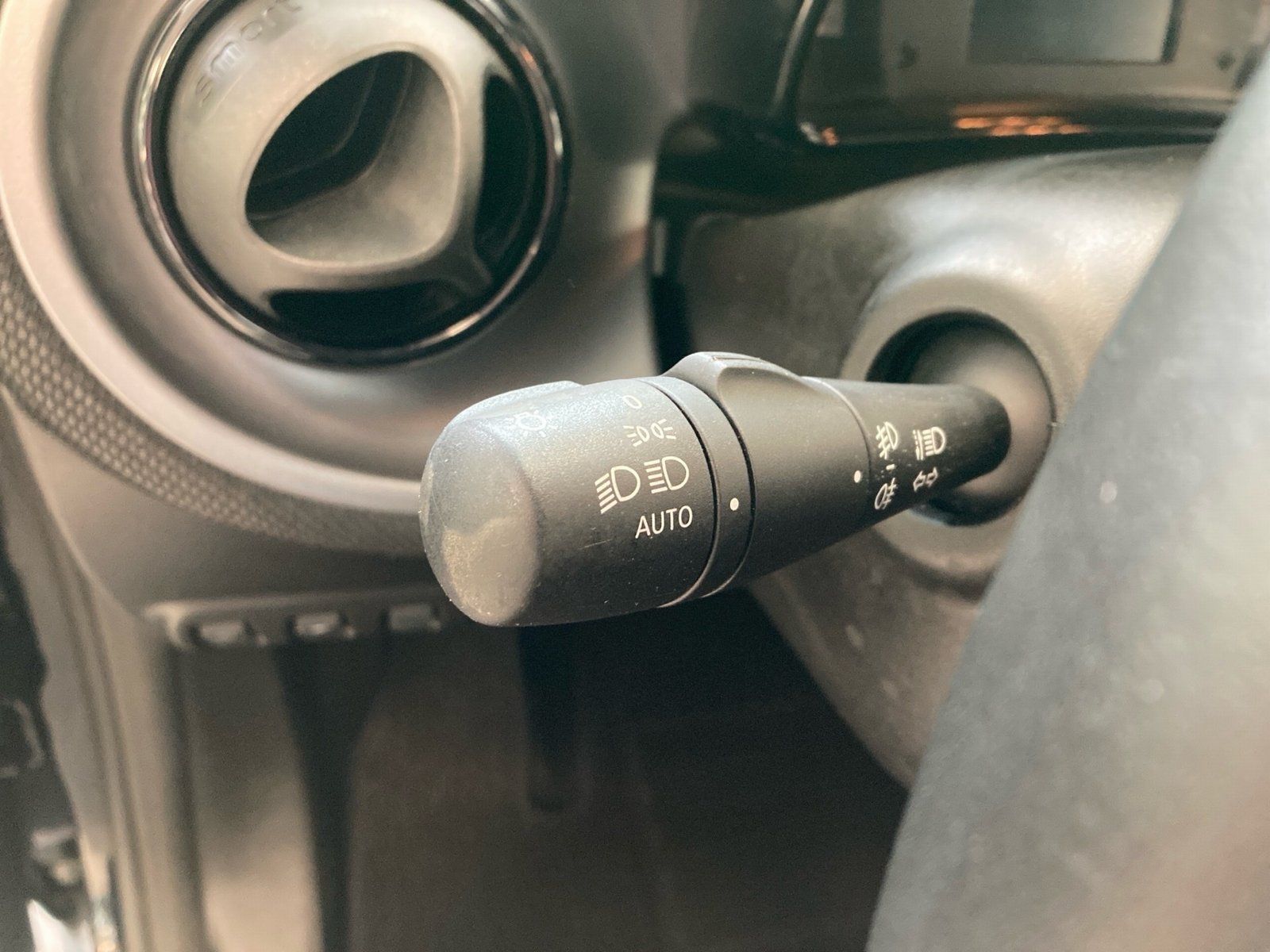 Fahrzeugabbildung Smart fortwo coupe*prime*Automat*Pano*SHZ*Cool&Audio*