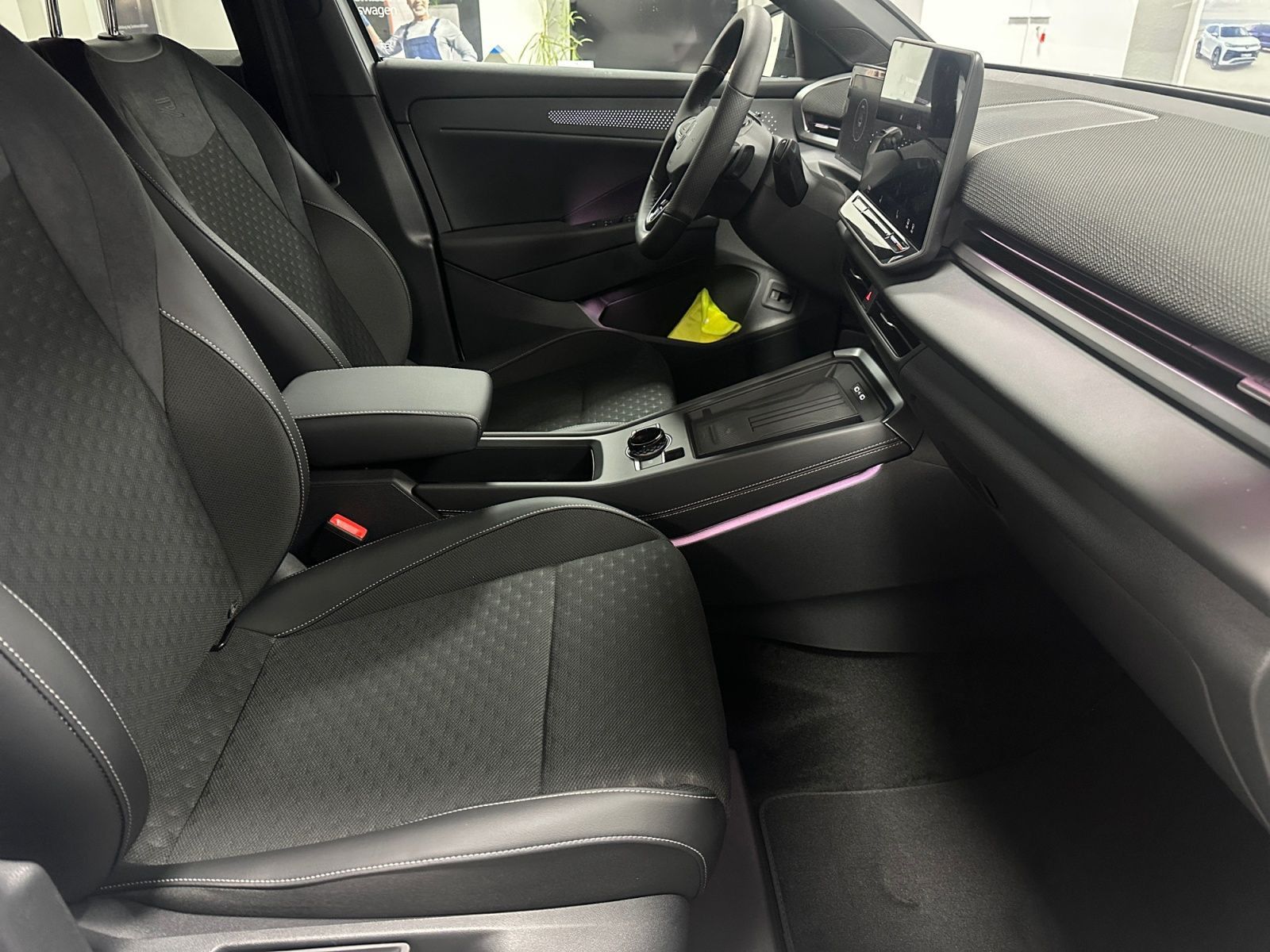 Volkswagen T-Roc - Bild 18