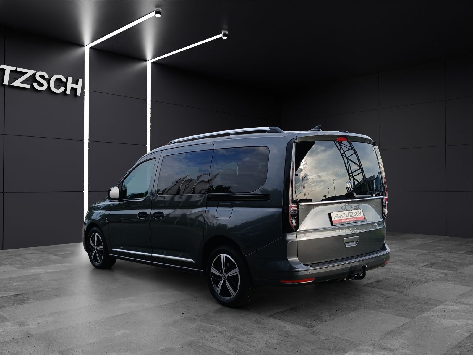 Fahrzeugabbildung Volkswagen Caddy TDI Style Maxi DSG LED AHK Navi ACC RFK SH