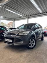 Ford Kuga Titanium 1.6 *Xenon*Shzg*Navi*PDC's*AHK* - Ford Kuga: Titanium X