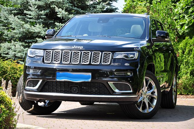 Jeep Grand Cherokee 5.7l V8 HEMI Summit Automatik