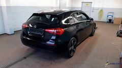 Fahrzeugabbildung Mercedes-Benz A 200d Style DCT Navi SiHz PDC RFK DAB MBUX