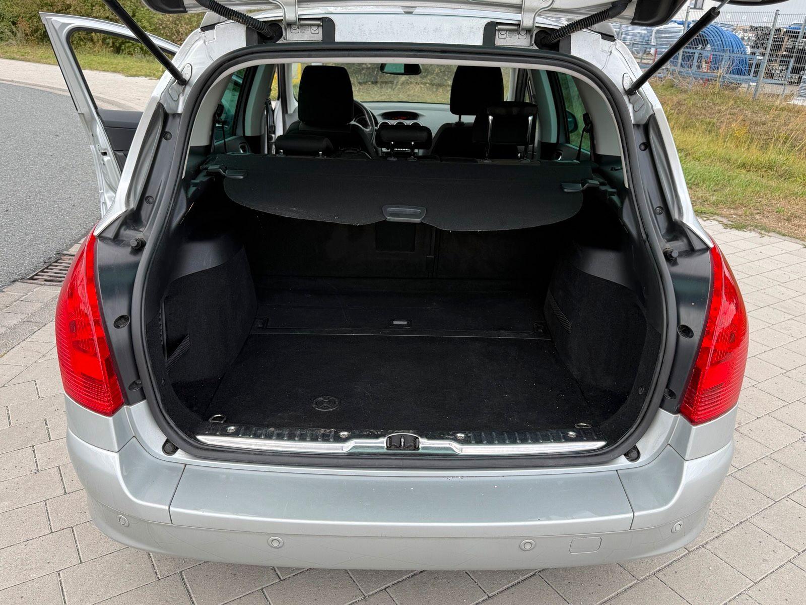 Peugeot 308 2014 — photo 13