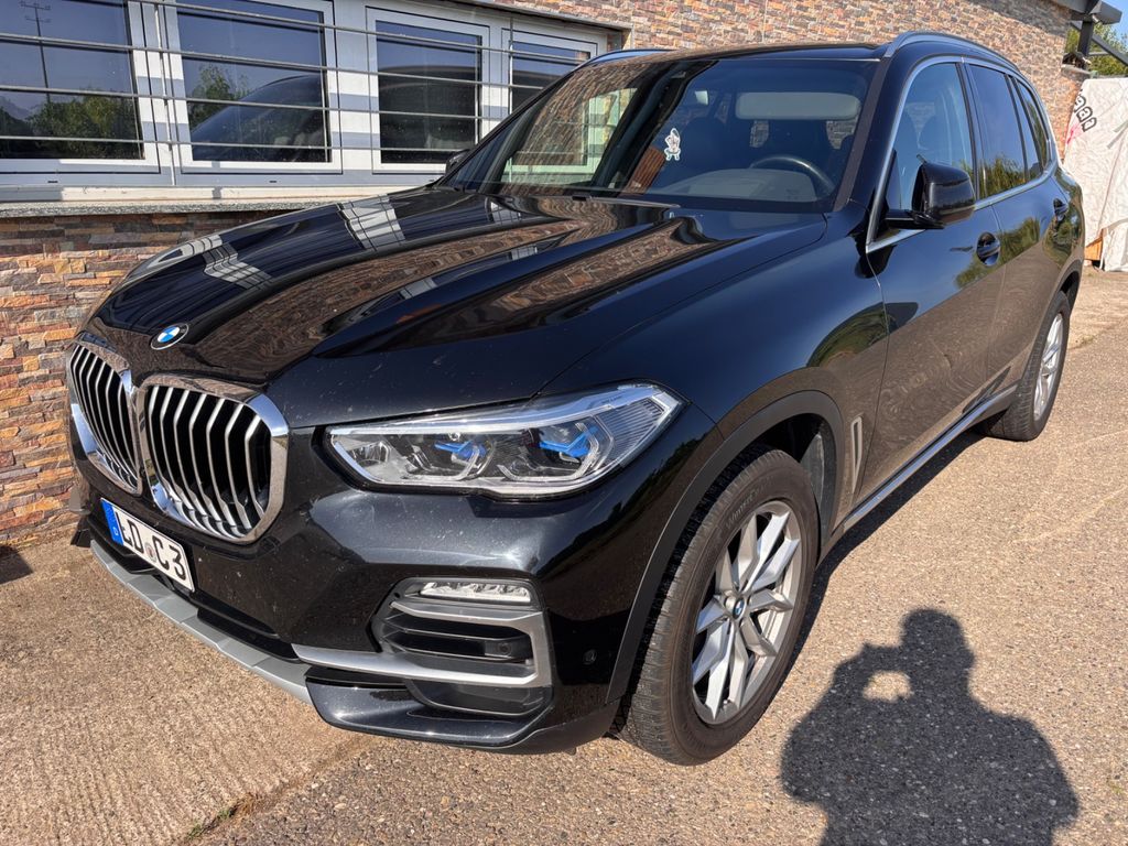 Image of BMW X5