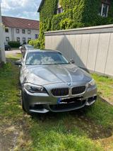 BMW  523i,M Paket,Xenon,Navi,Automatik,Schiebedach - BMW 523 in Duisburg