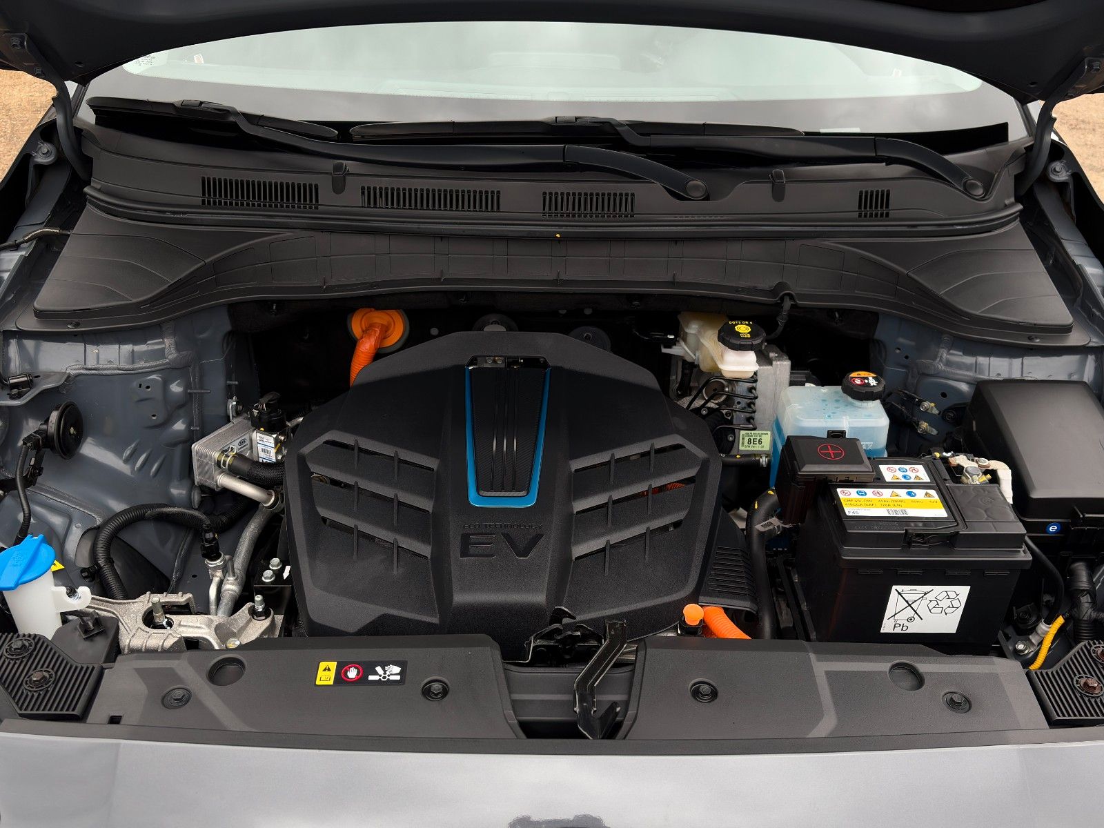 Fahrzeugabbildung Hyundai Kona Select Elektro Kamera CarPlay ACC SHZ LHZ