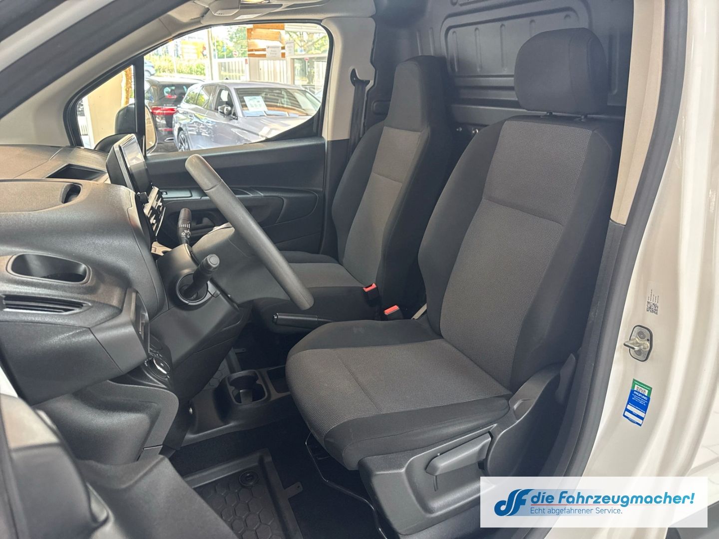 Fahrzeugabbildung Opel Combo E Cargo Edition erhöhte Nutzlast XL 1.5 D