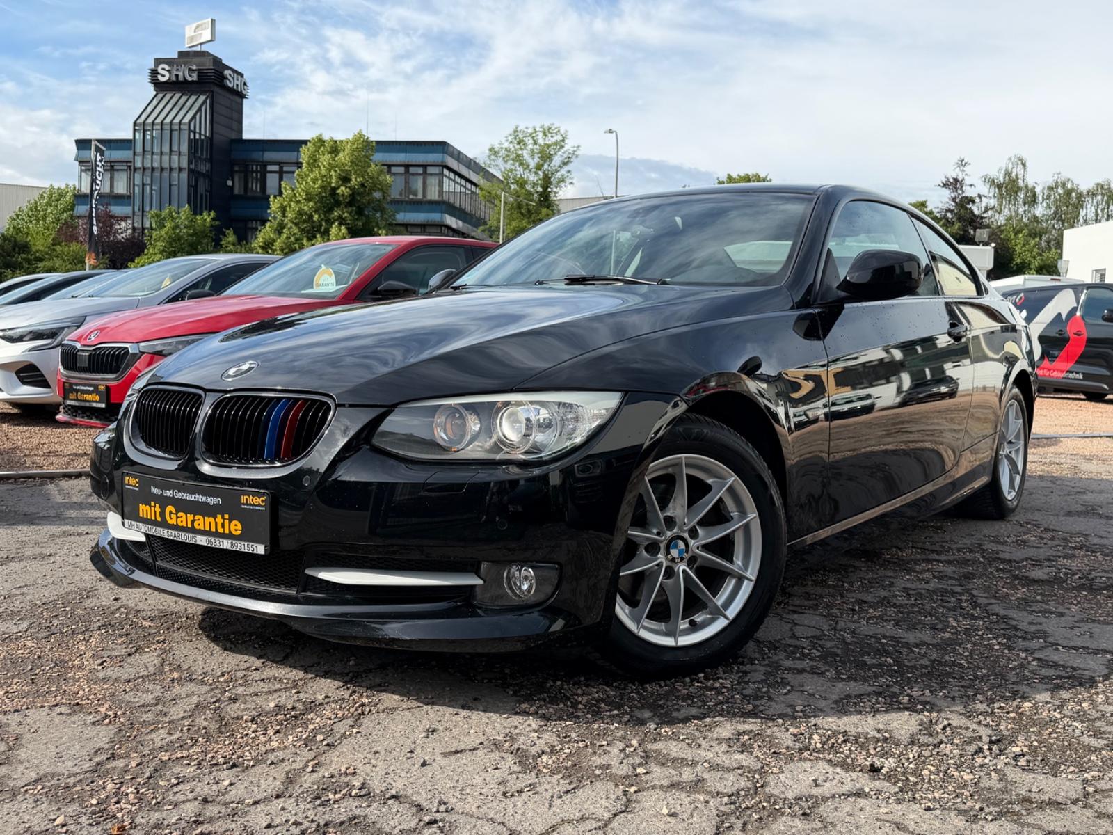 BMW 318i Coupe / SCHECKHEFT/