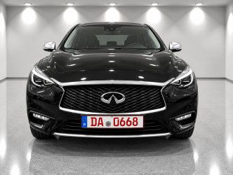 Infiniti Q30