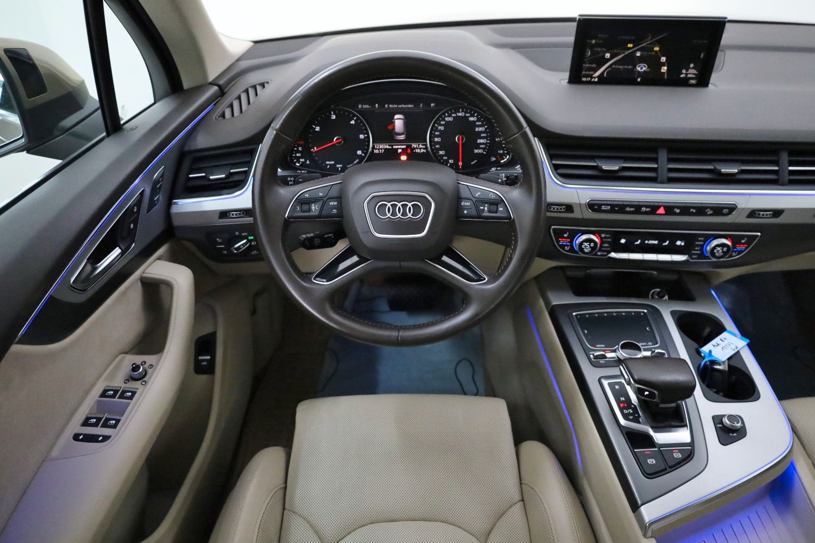 Fahrzeugabbildung Audi Q7 45 TDI quattro ,ACC,Navi,Xenon,Panora,7Sitzer