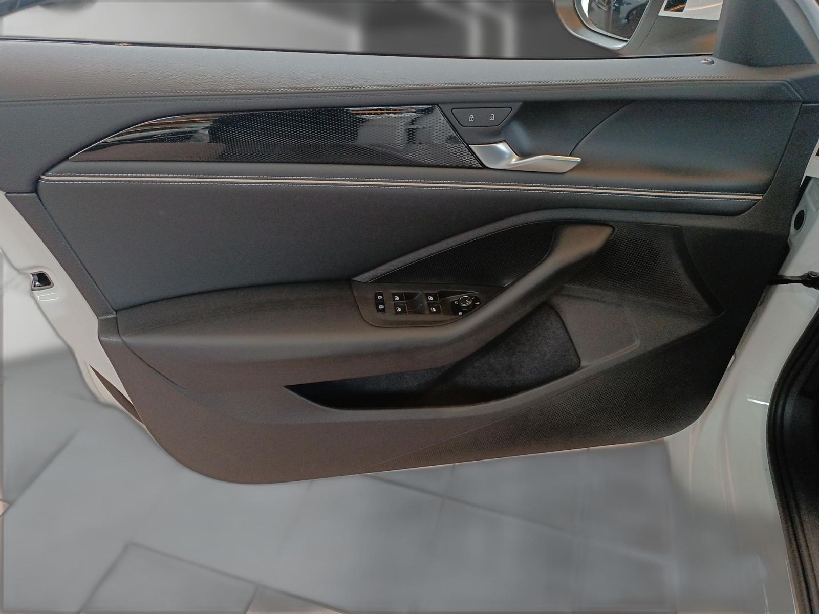 Volkswagen Passat Variant - Bild 8