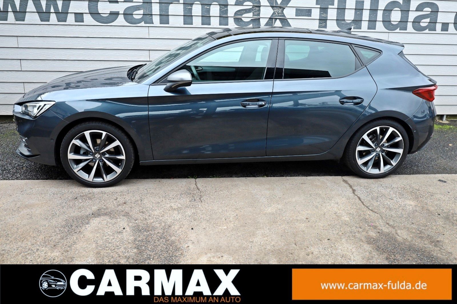 Fahrzeugabbildung SEAT Leon FR, Navi,LED,SH,Kamera,Panorama,ACC, SR+WR