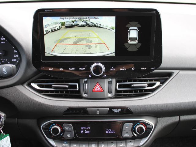 i30 cw 1.6 CRDI Combi Navi*Tempomat*dt. Fahrzeug