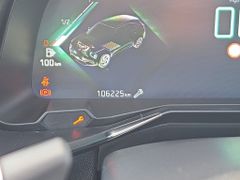 Fahrzeugabbildung DS Automobiles DS 7 Crossback E-Tense 225 Performance Line