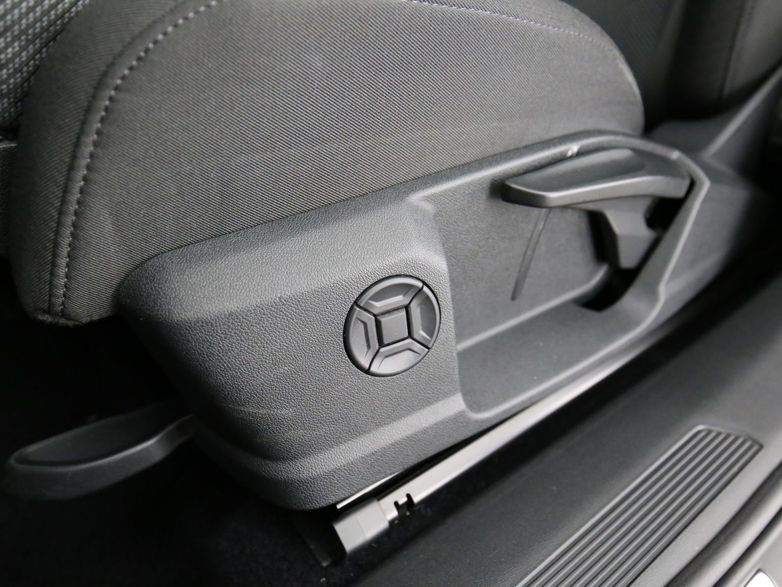 Audi Q4 - Bild 24