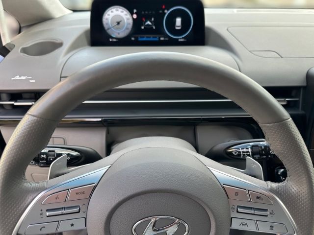 Fahrzeugabbildung Hyundai STARIA Signature 4WD 7-Sitzer Navi AHK Leder Dig