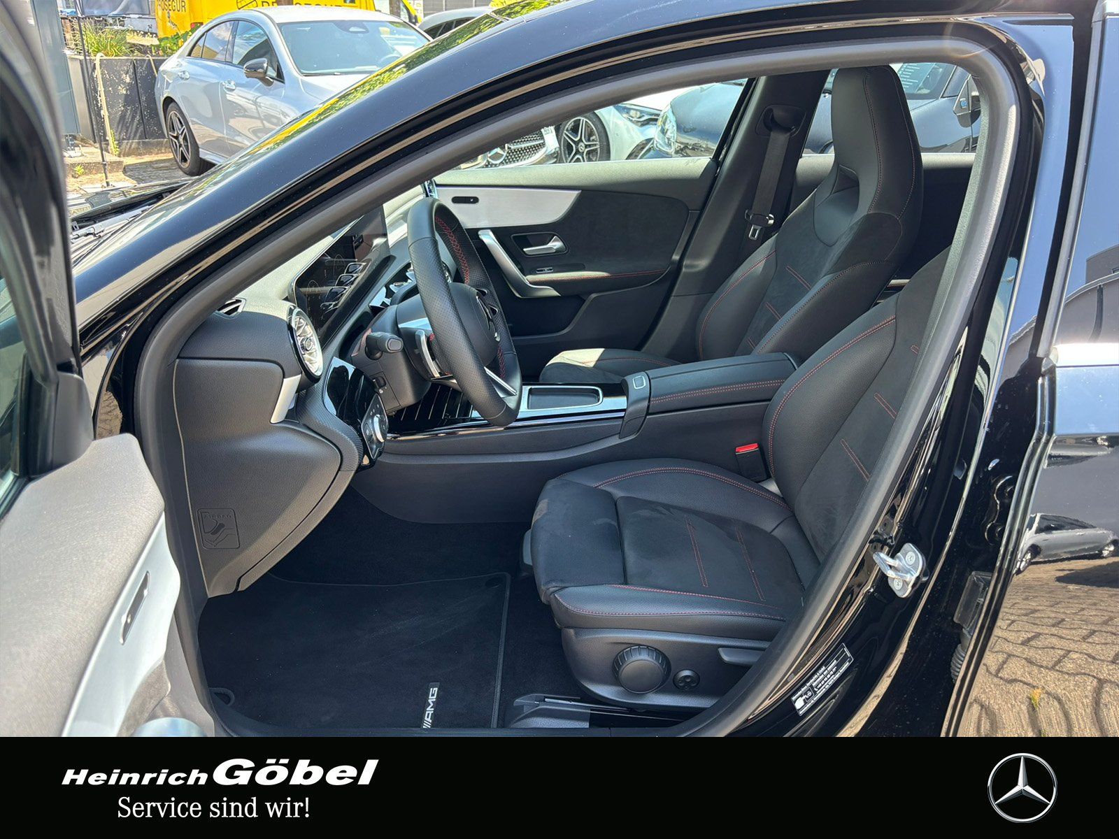 Fahrzeugabbildung Mercedes-Benz A 200 AMG*TOTWINKEL*DISTRONIC*KAMERA*AMBIENTEBEL