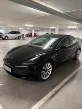 Tesla Model 3 2020  - Tesla Model 3 in Hamburg