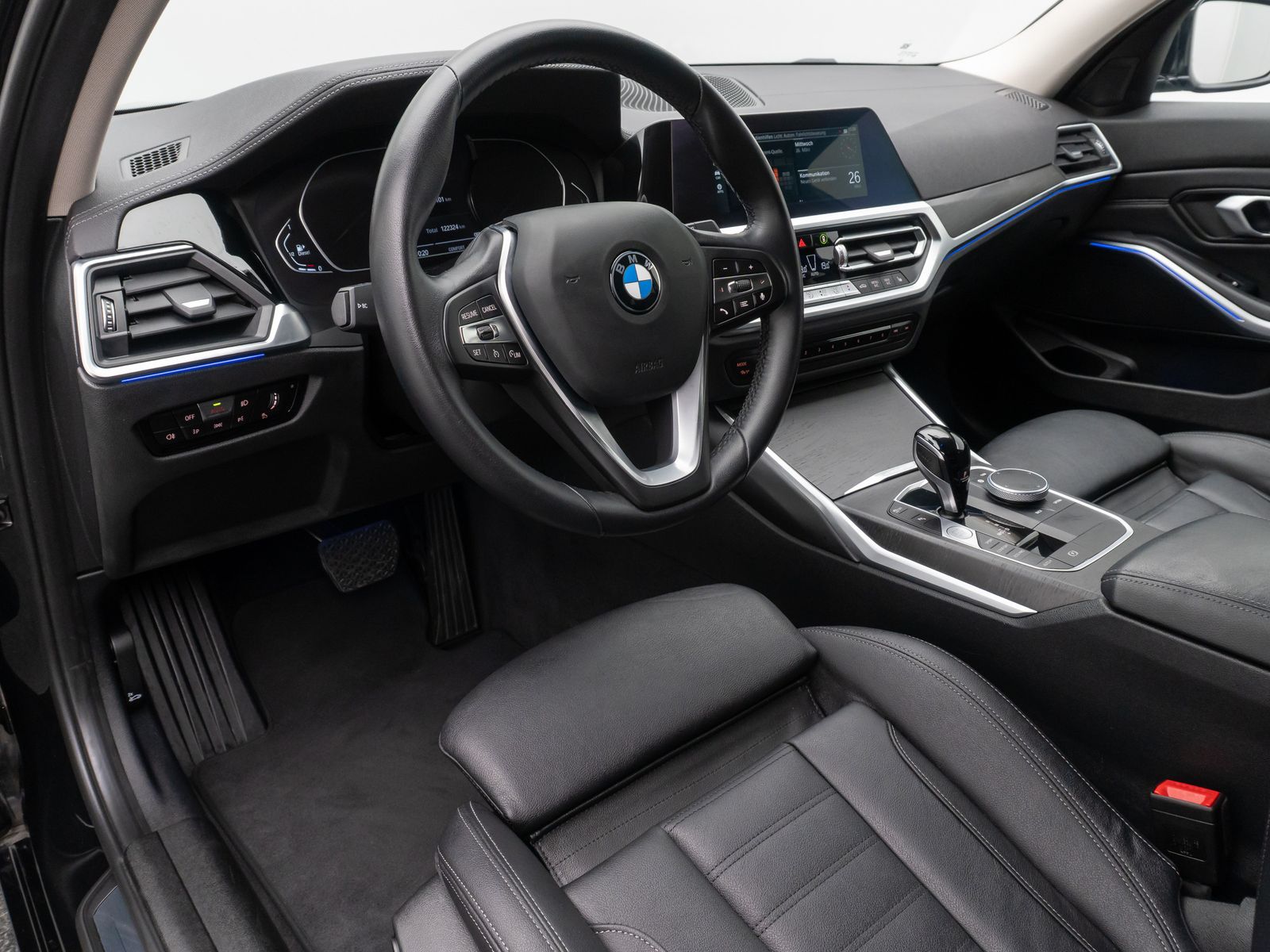 Fahrzeugabbildung BMW 320d Luxury Line DAB Leder Komfort HiFi Sport