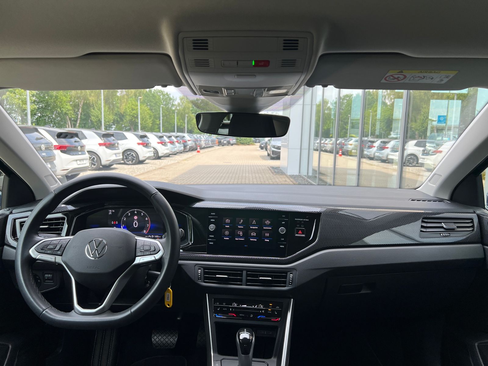 Fahrzeugabbildung Volkswagen Taigo Life 1,0 l TSI DSG *LED, App-Connect, Kame