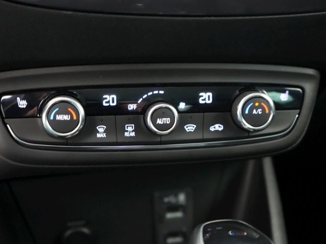 Crossland ULTIMATE AT+LED LICHT+NAVI+RÜCKFAHRKAM