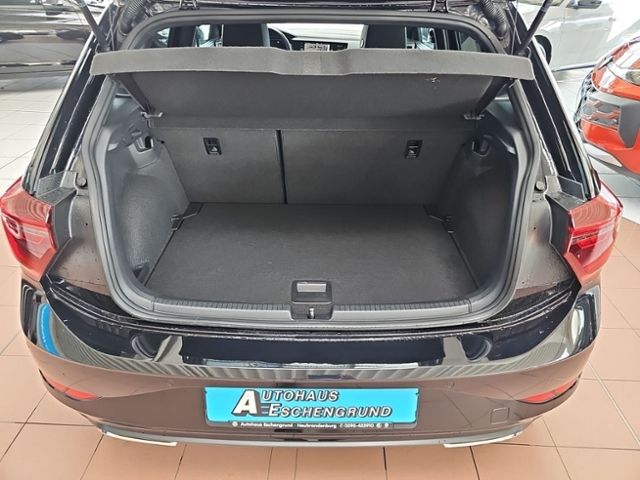 Fahrzeugabbildung Volkswagen Polo 1.0 TSI DSG R-Line LED-MATRIX NAVI BEATS-SO