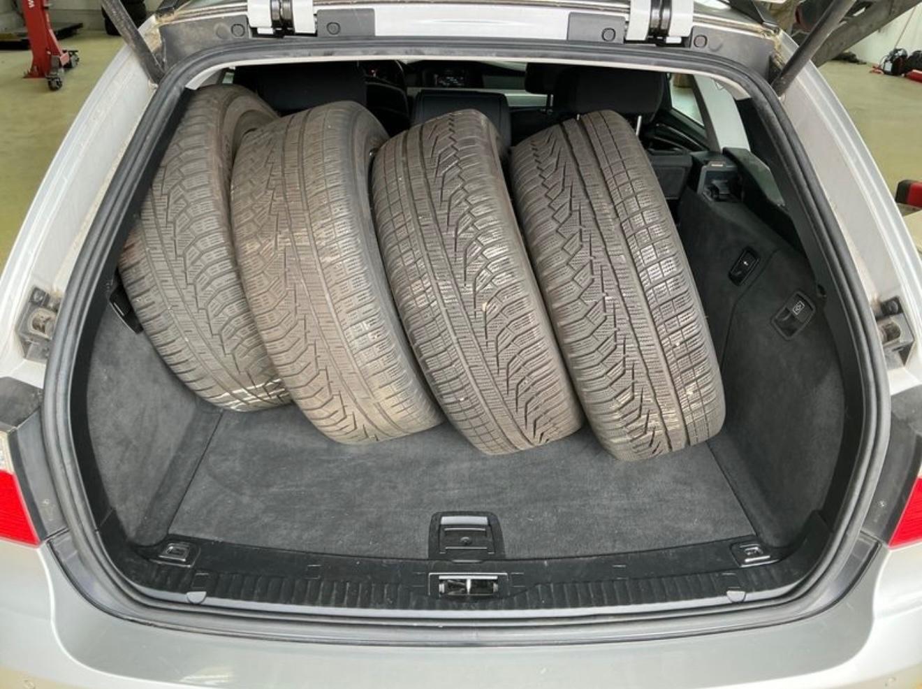 BMW 520 2010 — photo 8