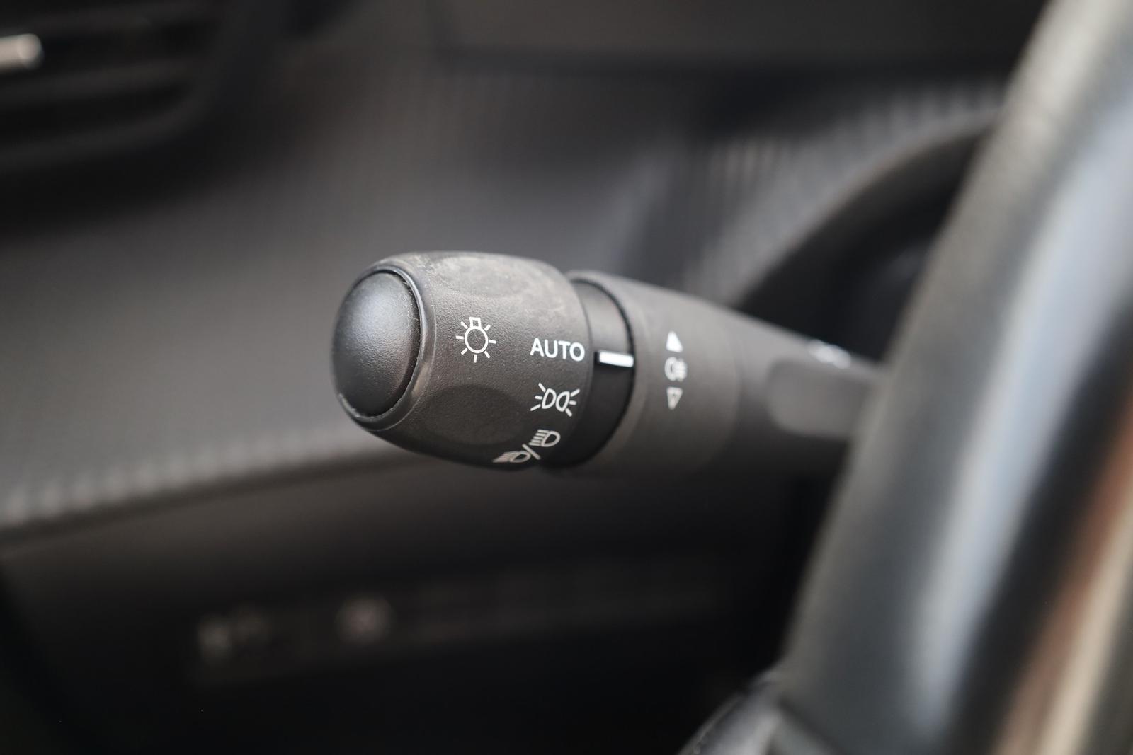 Peugeot 2008 1.2 PureTech Allure Pack LED PDC Tempomat, миниатюра 26