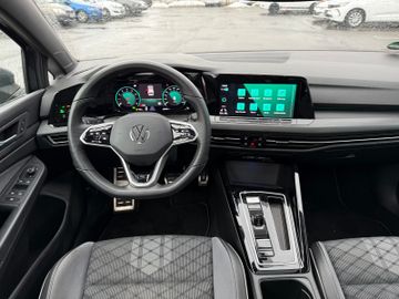Volkswagen Golf VIII Variant R-Line+AHK+LED+HeadUp+VirtualC