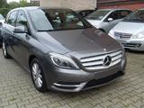 Mercedes-Benz B 220 Diesel Automatik / Ledersitze - Mercedes-Benz B 220 mit Diesel-Antrieb